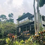 Wira Garden Vila City View & Big Garden For Bbq And Relax In Bandung Strategic Area