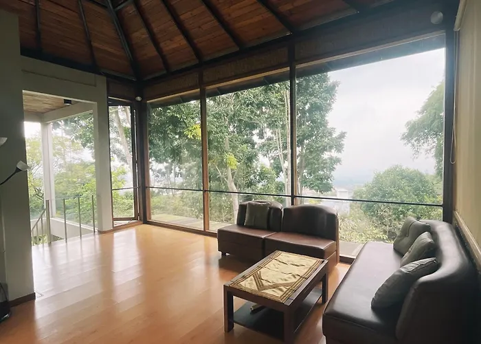 Wira Garden Vila City View & Big Garden For Bbq And Relax In Bandung Strategic Area
