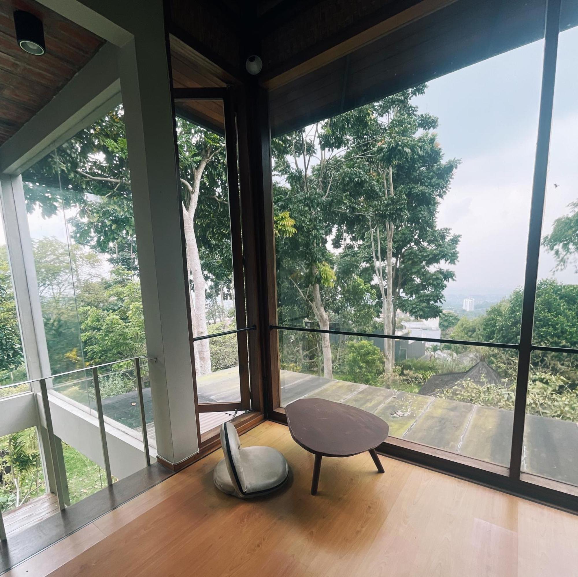 Wira Garden View & Big Garden For Bbq And Relax In Strategic Area Bandung